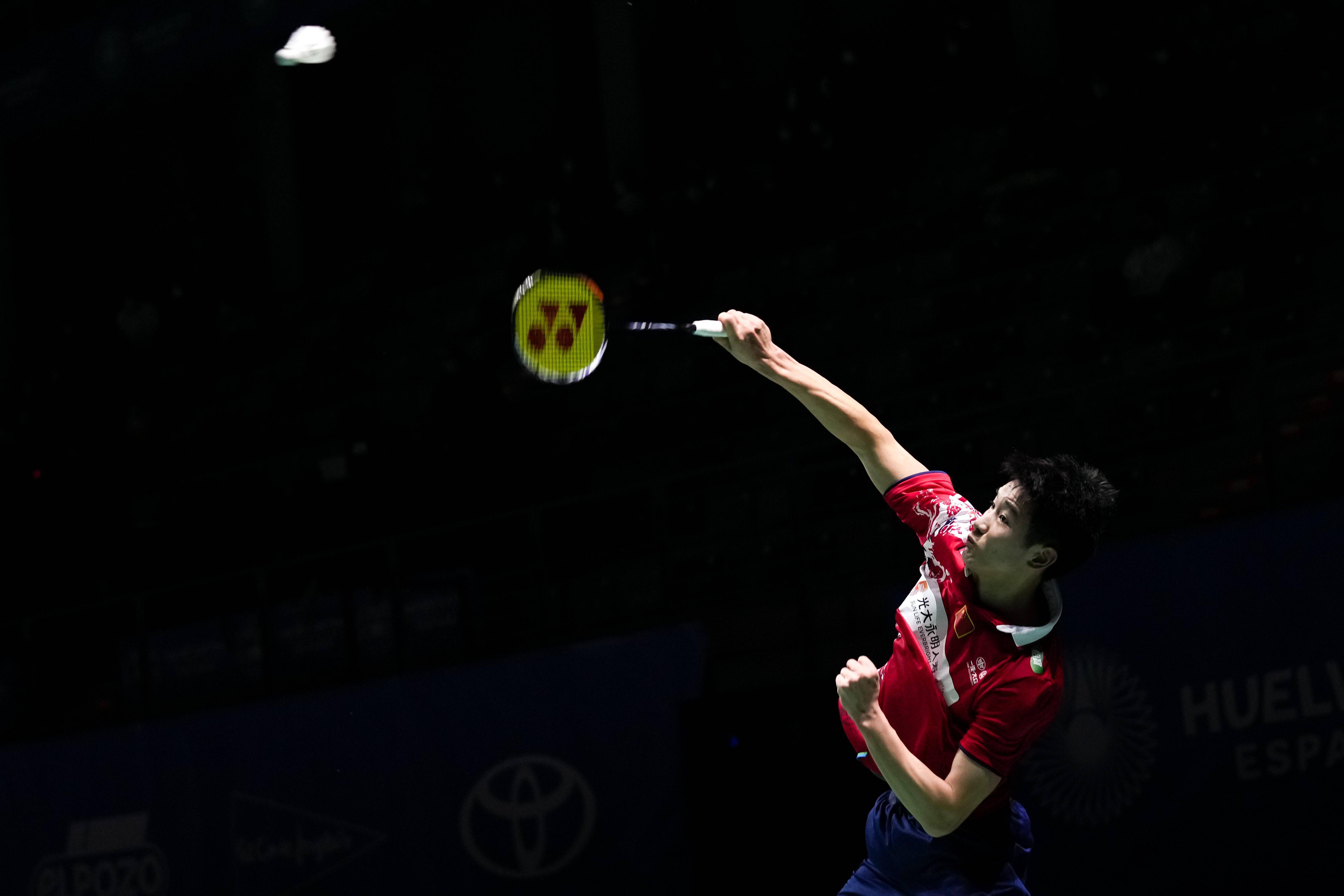 必须保持警 必须保持警