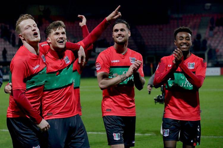 帮助更多年 帮助更多年