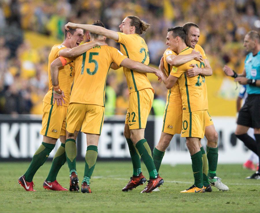 美国女足1比0小胜巴西 第五次夺得奥运金牌