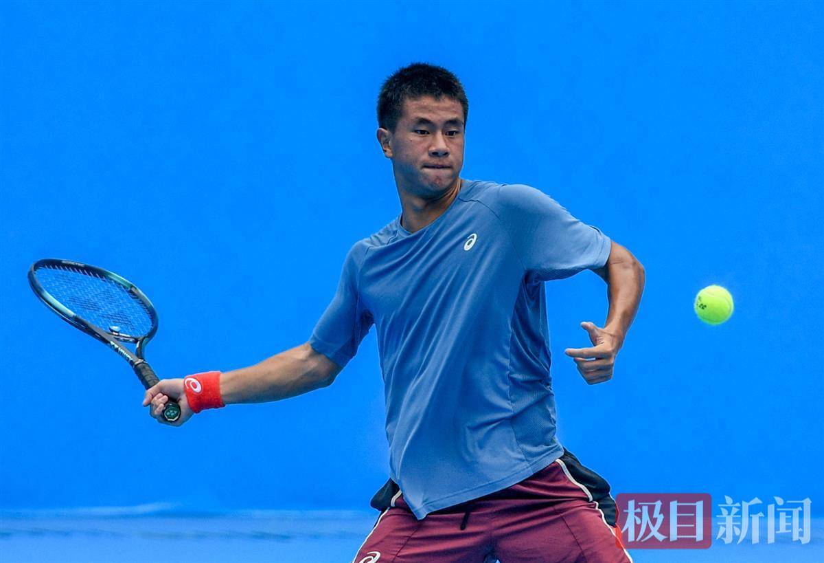 在雪地足球 在雪地足球