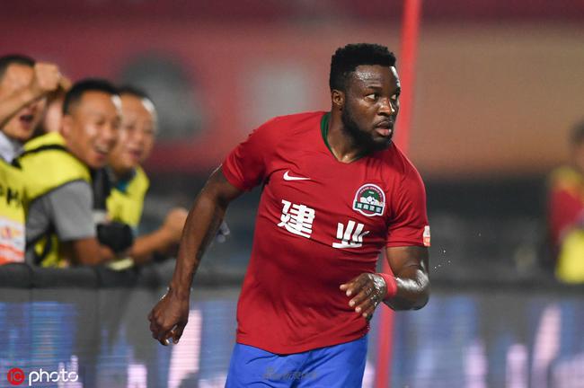 把对手逼入 把对手逼入